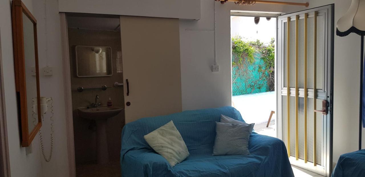 Pafias Afroditis House * Paphos